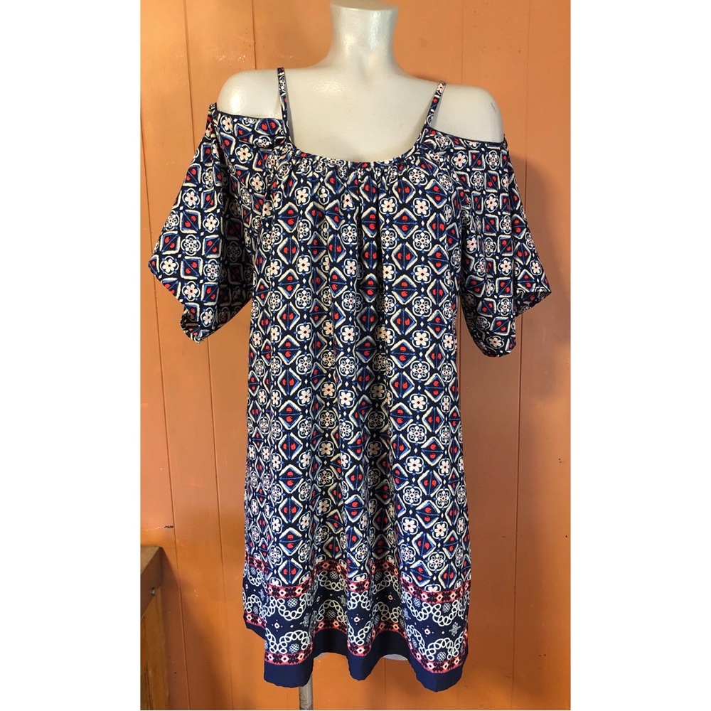 Francesca's Alya Cold Shoulder Dress L